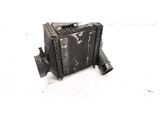 Радиатор интеркулера    Mercedes-Benz C W205