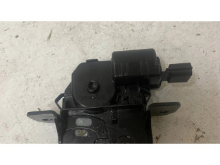 Замок задней крышки