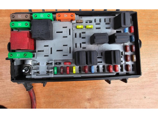 Pojistková skříňka 13217389 Opel Antara 2011