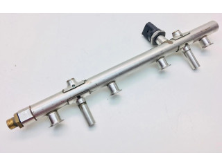 Топливная рампа 06K133317C   Audi A5 8T 8F  