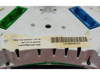 Přístrojová deska Volkswagen New Beetle 2000 1C0920800A