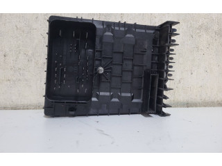   Pojistková skříňka 1K0937125C, 017183073   Volkswagen Tiguan 2009