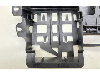 Блок предохранителей  4E0971845   Audi A8 S8 D3 4E    