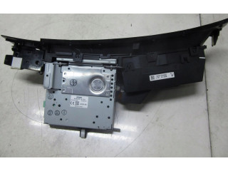 Дисплей    BDG7611J0   Mazda 3 II