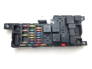 Блок предохранителей  8678449dieP2X, 518828017   Volvo V70    