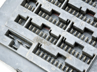 Pojistková skříňka 60565533 Alfa Romeo 164 1987