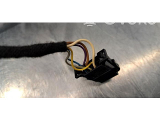 Зеркало электрическое Skoda Fabia Mk3 (NJ) 2015 - 2021 года