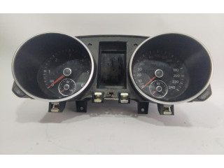 Панель приборов 5K0920870G   Volkswagen Golf VI       