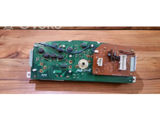 Панель приборов    Mazda 626       