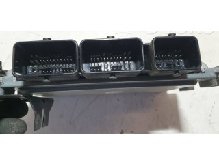 Блок управления двигателя 237D40792R, 237D40621R Dacia Spring