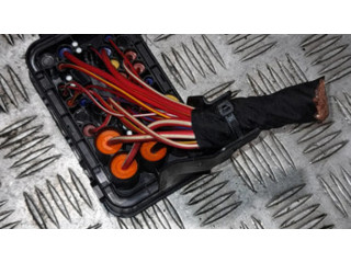 Pojistková skříňka 1K0937700B Volkswagen PASSAT B6 2007