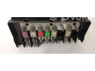 Блок предохранителей 1K0937125A   Audi A3 S3 8L    