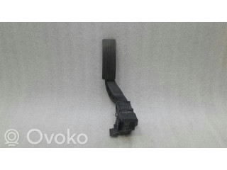 Педаль акселератора