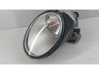 Передняя противотуманная фара