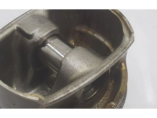 Píst A27203089, A27203089 Mercedes-Benz ML W164 M272967