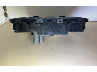 Блок управления климат-контролем 8682734, 03W48E   Volvo XC90