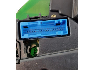 Спидометр (приборный щиток)  4B0919860, 8L0919272   Audi A6 S6 C5 4B 