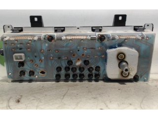 Панель приборов 7700423047, 7700423047   Renault Clio I       