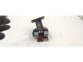 Блок предохранителей 8A0937530   Audi A6 S6 C5 4B    