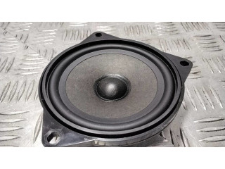 Громкоговоритель (громкоговорители) в передних дверях