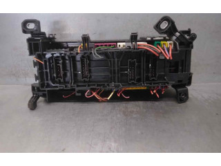 Pojistková skříňka Řídící jednotka BSM A2465402614   Mercedes-Benz GLA W156 2016