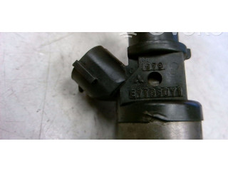 Форсунка E7T05071, MR560552 Mitsubishi Carisma