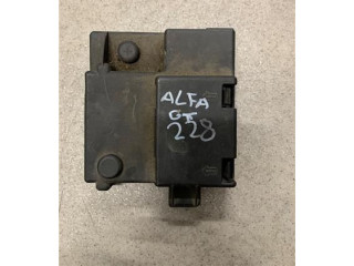 Блок предохранителей A878   Alfa Romeo GT    