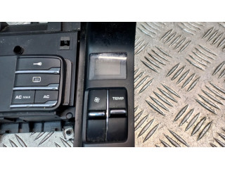 Блок управления кондиционера воздуха / климата/ печки (в салоне)