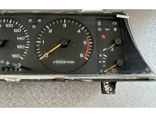 Přístrojová deska Nissan Patrol Y60 1992 2482033J18, 2481232J00