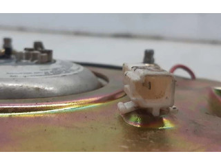 Подушка безопасности двери 5JS061X9AF   Jeep Cherokee III KJ