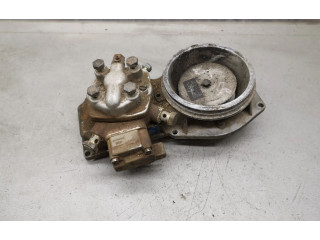 Топливная рампа 0438121011, 026133353 Audi 80 90 B3