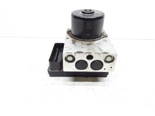 Блок АБС 30714956, P30714952   Volvo  V70  2005 - 2008 года