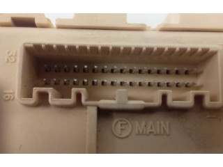 Блок предохранителей 91950A2130   KIA Ceed    