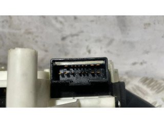 Мултифункционный включатель управления / ручка