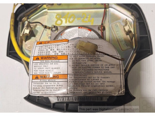 Подушка безопасности водителя 4815065D10T01   Suzuki Grand Vitara I