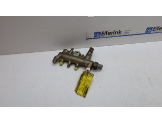 Топливная рампа 5353088   Saab 9-5   для двигателя D308L