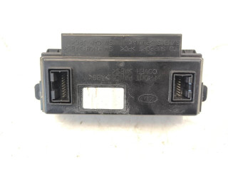 Дисплей    957101H100   KIA Ceed