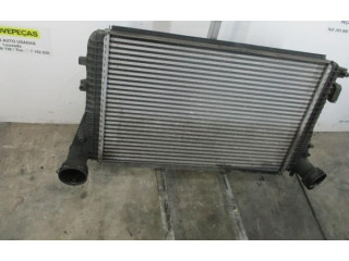 Интеркулер  1K0121345N   Volkswagen Touran I 