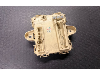 Блок предохранителей 8267048040 Lexus RX 330 - 350 - 400H