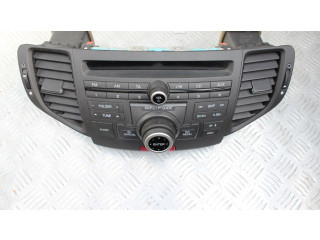 Радио/ проигрыватель CD/DVD / навигация