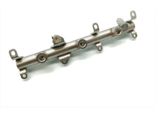 Топливная рампа 06M133316L   Audi A5  