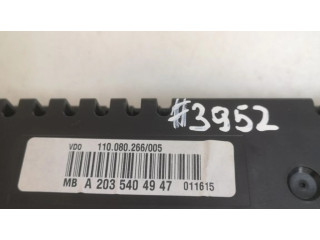 Přístrojová deska Mercedes-Benz C W203 2006 A2035404947