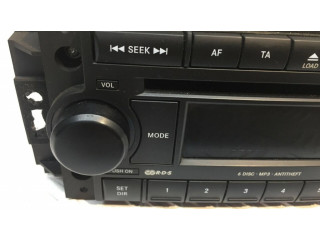 Радио/ проигрыватель CD/DVD / навигация