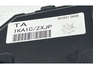 Přístrojová deska Nissan Juke I F15 2012 1KA1CZXJP, 1010210009