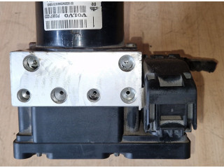 Блок АБС 8671224   Volvo  V70  2000 - 2004 года