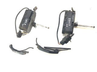 Моторчик стеклоочистителя 0390206217, 8620953 Volvo S80