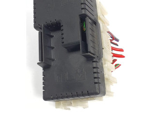 Блок предохранителей  6G9T-14C507-AB   Volvo V70    