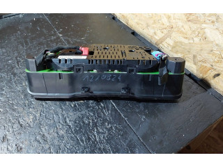 Спидометр (приборный щиток)  4B0919880A   Audi A6 S6 C5 4B 