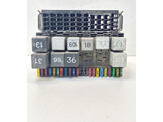 Блок предохранителей     Volkswagen Transporter - Caravelle T4    