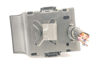 Pojistková skříňka Řídící jednotka BSM 2B0Z4010F Opel Adam 2016